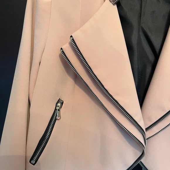 Pink Jacket - Picture 2 of 5